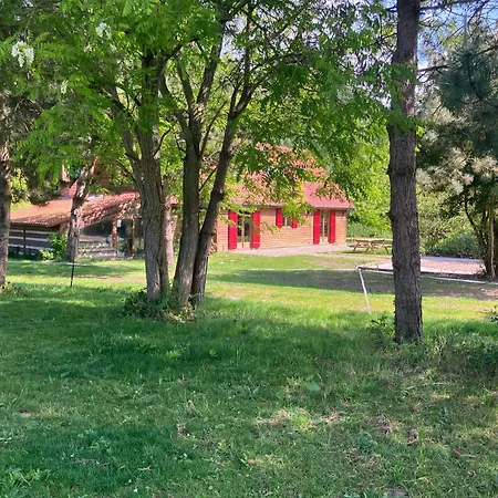 La Petite Maison Sur La Colline Rue (Somme)
